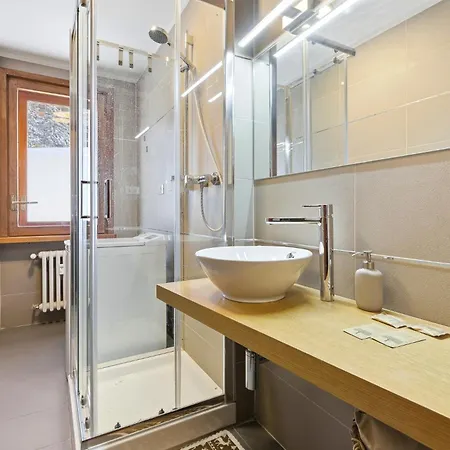 Hostdomus - La Casa Del Cuore * Sestriere