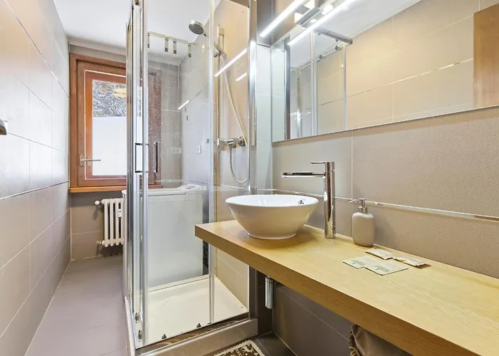 Hostdomus - La Casa Del Cuore * Sestriere